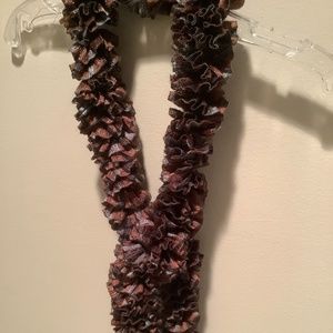 Beautifully crafted ladies scarf